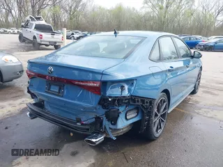 2025 Volkswagen Jetta GLI Autobahn with VIN 3VW2T7BU4SM034805, listed as a IAAI auction lot 41918116 with 581 mi miles and . Bid and sale history available at DreamBid. Image 4.