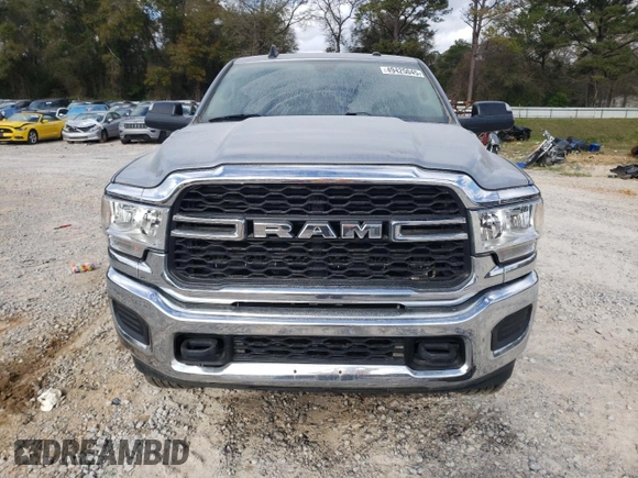 2019 Ram 2500 Tradesman with VIN 3C6UR5CLXKG666976, listed as a Copart auction lot 49425045 with 102,292 mi miles and Salvage Title. Bid and sale history available at carsss.com. Image 5.