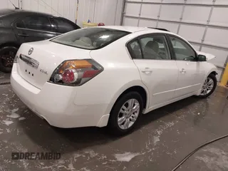 2012 Nissan Altima S z VIN 1N4AL2AP0CN443099, wystawiony jako IAAI lot #42192900 z przebiegiem 86 830 mil mil oraz . Historia ofert i sprzedaży dostępna na DreamBid. Obrazek 4.