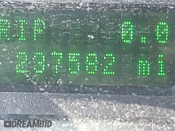 2005 Ford F-250 XL с VIN 1FTSX21P65EB71776, выставлен на аукционе IAAI как лот 42839357 с пробегом 237 582 миль миль и . История ставок и продаж доступна на DreamBid. Изображение 15.