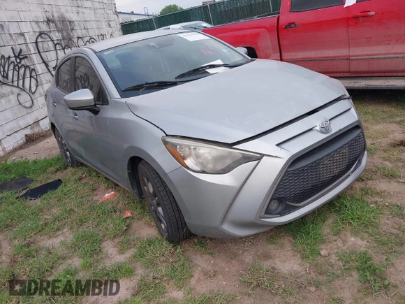 2019 Toyota Yaris L z VIN 3MYDLBYV1KY500070, wystawiony jako IAAI lot #41933128 z przebiegiem Nie podano mil oraz . Historia ofert i sprzedaży dostępna na DreamBid. Obrazek 1.
