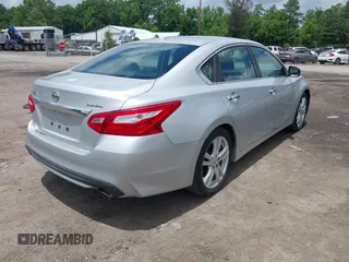 2017 Nissan Altima SL with VIN 1N4BL3AP6HC151471, listed as a IAAI auction lot 42452990 with 142,394 mi miles and . Bid and sale history available at DreamBid. Image 4.