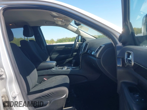 2011 Jeep Grand Cherokee Laredo z VIN 1J4RR4GGXBC571823, wystawiony jako IAAI lot #42093768 z przebiegiem 153 978 mil mil oraz . Historia ofert i sprzedaży dostępna na DreamBid. Obrazek 5.