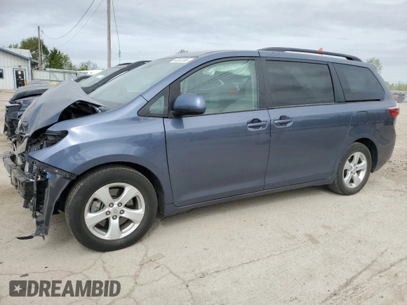 2015 Toyota Sienna LE AAS с VIN 5TDKK3DC8FS554952, выставлен на аукционе Copart как лот 54992385 с пробегом 98 399 миль миль и Списание • Salvage title. История ставок и продаж доступна на DreamBid. Изображение 1.