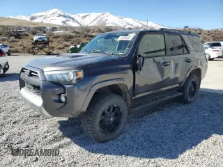 2020 Toyota 4Runner SR5 with VIN JTEBU5JR5L5747572, listed as a Copart auction lot 45388065 with 90,141 mi miles and Salvage title. Bid and sale history available at DreamBid. Image 1.