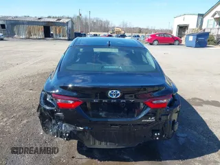 2021 Toyota Camry Hybrid LE with VIN 4T1C31AK4MU553612, listed as a IAAI auction lot 41609111 with 34,399 mi miles. Bid and sale history available at carsss.com. Image 17.