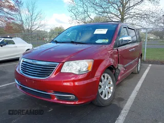 2012 Chrysler Town & Country Touring-L with VIN 2C4RC1CG3CR413148, listed as a IAAI auction lot 42040272 with 137,631 mi miles. Bid and sale history available at carsss.com. Image 17.