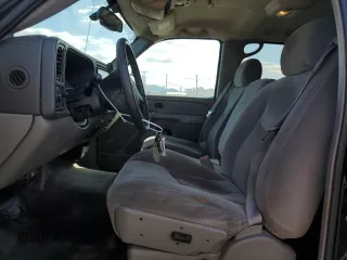 2004 GMC Yukon SLE with VIN 1GKEC13V44R263849, listed as a Copart auction lot 47528325 with 448,294 mi miles and Salvage Title. Bid and sale history available at carsss.com. Image 7.