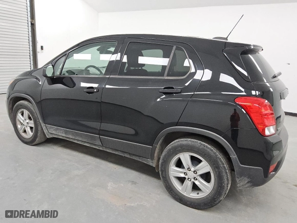 2020 Chevrolet Trax LS with VIN 3GNCJKSBXLL290234, listed as a Copart auction lot 49327925 with 105,439 mi miles and Clean Title. Bid and sale history available at carsss.com. Image 2.