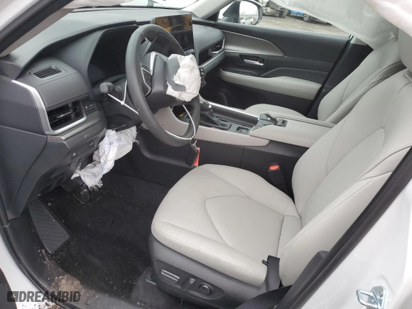 2024 Toyota Grand Highlander XLE with VIN 5TDAAAB52RS054216, listed as a Copart auction lot 46365855 with 0 mi miles and Salvage Title. Bid and sale history available at carsss.com. Image 7.