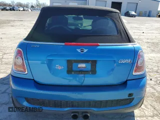 2010 MINI Convertible S с VIN WMWMS3C51ATZ85359, выставлен на аукционе Copart как лот 48480345 с пробегом 95 245 миль миль и Чистый • Clean title. История ставок и продаж доступна на DreamBid. Изображение 6.