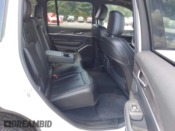2024 Jeep Grand Cherokee with VIN 1C4RJYB67RC120412, listed as a IAAI auction lot 42732404 with 25,819 mi miles and . Bid and sale history available at DreamBid. Image 8.