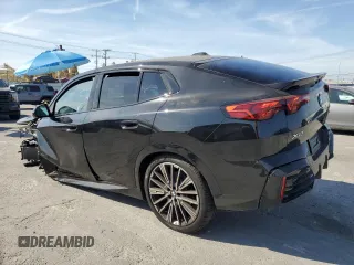 2025 BMW X2 xDrive28i z VIN WBX63GM09S5090407, wystawiony jako Copart lot #53988435 z przebiegiem 2 675 mil mil oraz Szkoda całkowita • Salvage title. Historia ofert i sprzedaży dostępna na DreamBid. Obrazek 2.