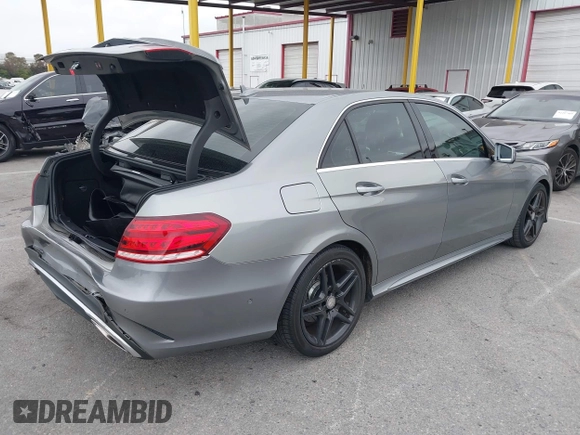 2014 Mercedes-Benz E 350 Sport с VIN WDDHF5KB4EA978604, выставлен на аукционе IAAI как лот 42207547 с пробегом 109 138 миль миль и . История ставок и продаж доступна на DreamBid. Изображение 4.