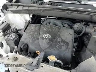 2017 Toyota Highlander XLE with VIN 5TDJZRFH4HS389729, listed as a Copart auction lot 69001155 with 127,434 mi miles and Salvage title. Bid and sale history available at DreamBid. Image 14.