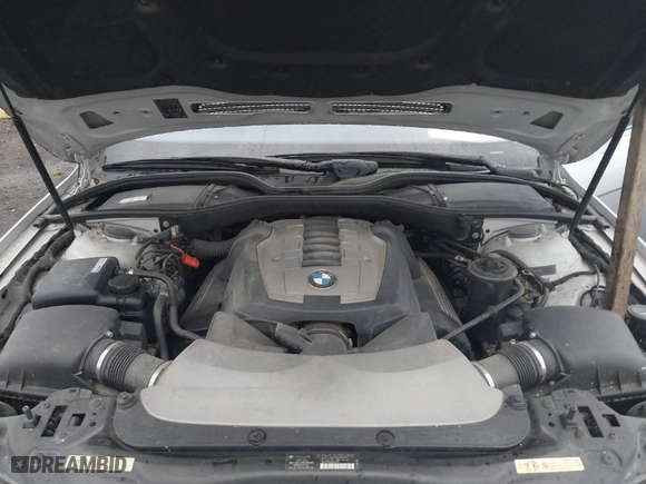 2007 BMW 7 Series 750Li with VIN WBAHN83577DT68489, listed as a IAAI auction lot 41985905 with 149,993 mi miles. Bid and sale history available at carsss.com. Image 10.