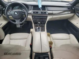 2014 BMW 7 Series ALPINA B7 z VIN WBAYE8C57ED136259, wystawiony jako Copart lot #55968735 z przebiegiem 93 828 mil mil oraz Czysty tytuł • Clean title. Historia ofert i sprzedaży dostępna na DreamBid. Obrazek 8.
