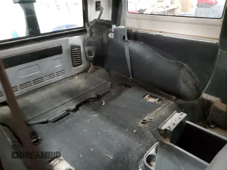 2008 Jeep Wrangler X с VIN 1J4FZ24138L526514, выставлен на аукционе Copart как лот 72569194 с пробегом 216 928 миль миль и Списание • Salvage title. История ставок и продаж доступна на DreamBid. Изображение 10.