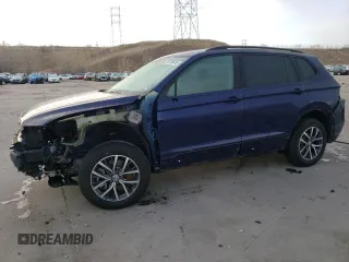 2021 Volkswagen Tiguan S z VIN 3VV0B7AX3MM047493, wystawiony jako Copart lot #51275615 z przebiegiem 22 146 mil mil oraz Szkoda całkowita • Salvage title. Historia ofert i sprzedaży dostępna na DreamBid. Obrazek 1.