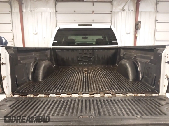 2006 Chevrolet Silverado 1500HD LT1 with VIN 1GCGK13U76F242626, listed as a IAAI auction lot 40786885 with 171,077 mi miles and . Bid and sale history available at DreamBid. Image 12.