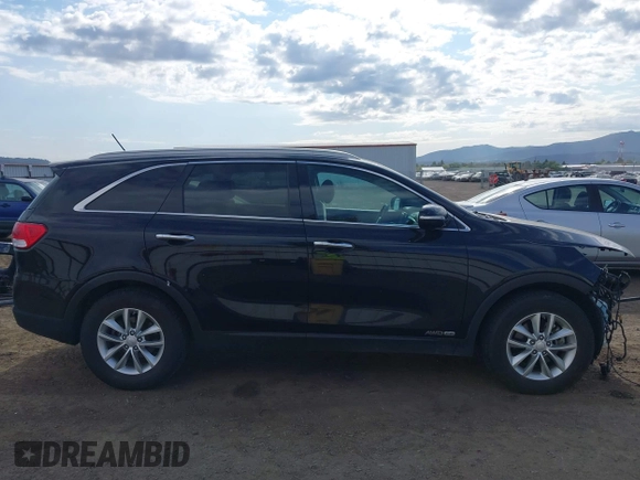 2016 Kia Sorento LX z VIN 5XYPGDA50GG131686, wystawiony jako IAAI lot #42416861 z przebiegiem 113 446 mil mil oraz . Historia ofert i sprzedaży dostępna na DreamBid. Obrazek 14.