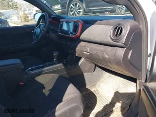 2018 Toyota Tacoma SR with VIN 3TMCZ5AN5JM171240, listed as a IAAI auction lot 41532601 with 157,840 mi miles. Bid and sale history available at carsss.com. Image 5.