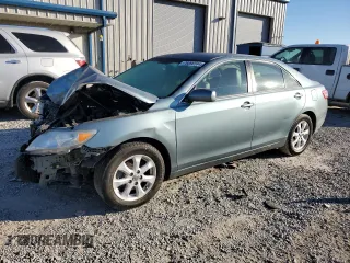 2010 Toyota Camry z VIN 4T1BF3EK1AU556617, wystawiony jako Copart lot #76898584 z przebiegiem 223 564 mil mil oraz Szkoda całkowita • Salvage title. Historia ofert i sprzedaży dostępna na DreamBid. Obrazek 1.