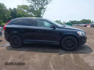 2010 Volvo XC60 3.0T with VIN YV4992DZ0A2024271, listed as a IAAI auction lot 42475748 with 146,156 mi miles and . Bid and sale history available at DreamBid. Image 13.