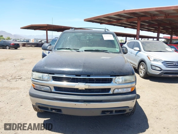 2004 Chevrolet Suburban LS with VIN 3GNGK26U94G237545, listed as a IAAI auction lot 42331246 with 373,569 mi miles and . Bid and sale history available at DreamBid. Image 6.