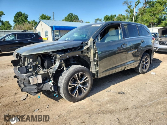 2017 Toyota Highlander LE with VIN 5TDBZRFH8HS477994, listed as a Copart auction lot 61043225 with 70,801 mi miles and Salvage title. Bid and sale history available at DreamBid. Image 1.