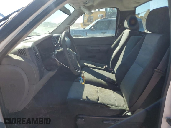 2009 GMC Sierra 1500 Work Truck z VIN 1GTEC14C39Z900813, wystawiony jako Copart lot #82673734 z przebiegiem Nie podano mil oraz Szkoda całkowita • Salvage title. Historia ofert i sprzedaży dostępna na DreamBid. Obrazek 7.