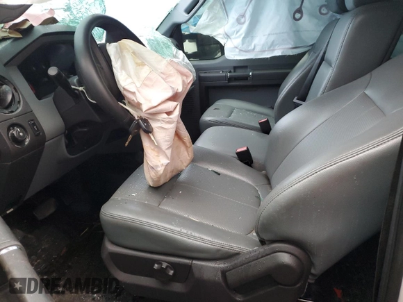 2012 Ford F-250 XL z VIN 1FT7W2A61CED23234, wystawiony jako Copart lot #88445195 z przebiegiem Nie podano mil oraz Szkoda całkowita • Salvage title. Historia ofert i sprzedaży dostępna na DreamBid. Obrazek 7.