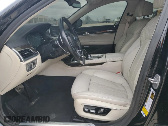 2016 BMW 7 Series 750i z VIN WBA7F0C51GGL99505, wystawiony jako Copart lot #49775245 z przebiegiem 46 703 mil mil oraz Szkoda całkowita • Salvage title. Historia ofert i sprzedaży dostępna na DreamBid. Obrazek 7.