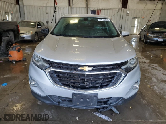 2018 Chevrolet Equinox LT z VIN 3GNAXJEV3JL104472, wystawiony jako Copart lot #55535805 z przebiegiem 119 748 mil mil oraz Czysty tytuł • Clean title. Historia ofert i sprzedaży dostępna na DreamBid. Obrazek 5.