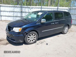 2011 Chrysler Town & Country Touring L z VIN 2A4RR8DG0BR630879, wystawiony jako IAAI lot #42217815 z przebiegiem 175 568 mil mil oraz . Historia ofert i sprzedaży dostępna na DreamBid. Obrazek 2.