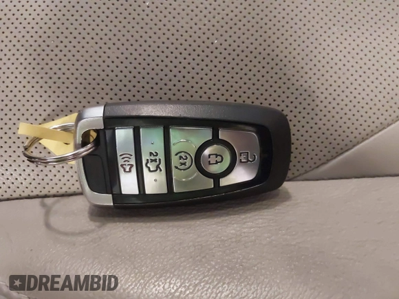 2018 Ford Fusion Titanium с VIN 3FA6P0D9XJR246737, выставлен на аукционе IAAI как лот 42274631 с пробегом 88 247 миль миль и . История ставок и продаж доступна на DreamBid. Изображение 11.