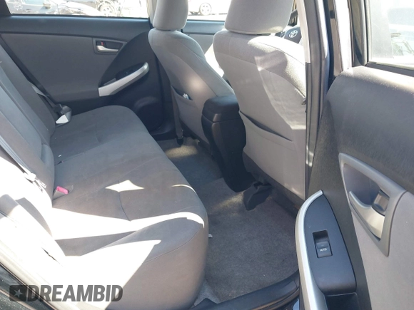 2014 Toyota Prius Four with VIN JTDKN3DU3E1775354, listed as a IAAI auction lot 41880808 with 133,086 mi miles. Bid and sale history available at carsss.com. Image 8.