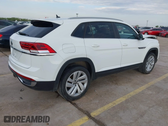 2021 Volkswagen Atlas SE with VIN 1V2JE2CA4MC232349, listed as a IAAI auction lot 42315381 with 32,755 mi miles and . Bid and sale history available at DreamBid. Image 4.