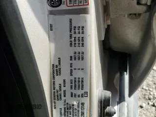 2008 Hummer H3 SUV Luxury with VIN 5GTEN13E288113149, listed as a Copart auction lot 81166824 with 195,040 mi miles and Salvage Title. Bid and sale history available at carsss.com. Image 15.