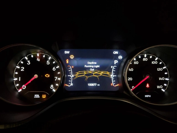 2020 Jeep Compass Limited with VIN 3C4NJCCB4LT194010, listed as a Copart auction lot 52383715 with 100,877 mi miles and Clean title. Bid and sale history available at DreamBid. Image 9.