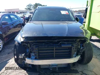 2025 Genesis GV80 z VIN KMUHCESB8SU230772, wystawiony jako IAAI lot #41739606 z przebiegiem 7 515 mil mil oraz . Historia ofert i sprzedaży dostępna na DreamBid. Obrazek 12.