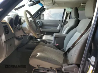 2009 Dodge Nitro SE z VIN 1D8GU28K89W545430, wystawiony jako Copart lot #50225085 z przebiegiem 143 938 mil mil oraz Szkoda całkowita • Salvage title. Historia ofert i sprzedaży dostępna na DreamBid. Obrazek 7.