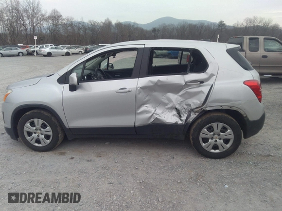 2016 Chevrolet Trax LS with VIN 3GNCJKSB1GL254664, listed as a IAAI auction lot 41196076 with 153,205 mi miles. Bid and sale history available at carsss.com. Image 6.