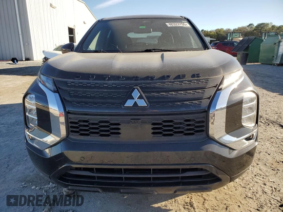 2022 Mitsubishi Outlander SE z VIN JA4J3UA83NZ065638, wystawiony jako Copart lot #48323755 z przebiegiem 92 954 mil mil oraz Nie do naprawy • Non repairable. Historia ofert i sprzedaży dostępna na DreamBid. Obrazek 5.