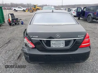 2010 Mercedes-Benz S 550 with VIN WDDNG8GB7AA329979, listed as a IAAI auction lot 41783705 with 124,126 mi miles and . Bid and sale history available at DreamBid. Image 16.