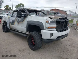 2016 Chevrolet Silverado 1500 LT with VIN 3GCUKREH7GG186589, listed as a IAAI auction lot 40731529 with 1 mi miles. Bid and sale history available at carsss.com. Image 1.