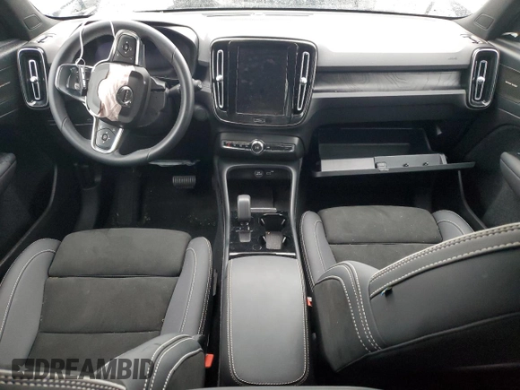 2023 Volvo XC40 Ultimate с VIN YV4ED3UMXP2086096, выставлен на аукционе Copart как лот 82325614 с пробегом Не указан миль и Списание • Salvage title. История ставок и продаж доступна на DreamBid. Изображение 8.