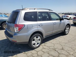 2009 Subaru Forester X with VIN JF2SH63659H717062, listed as a Copart auction lot 58565965 with 197,051 mi miles and Clean title. Bid and sale history available at DreamBid. Image 3.