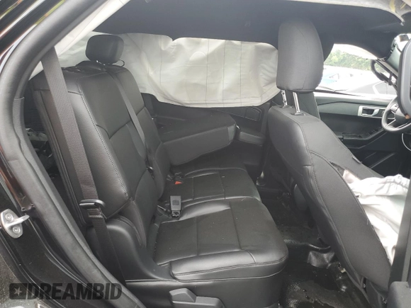 2023 Ford Police Interceptor Utility z VIN 1FM5K8AB1PGA33214, wystawiony jako Copart lot #57846485 z przebiegiem 6 026 mil mil oraz Szkoda całkowita • Salvage title. Historia ofert i sprzedaży dostępna na DreamBid. Obrazek 11.