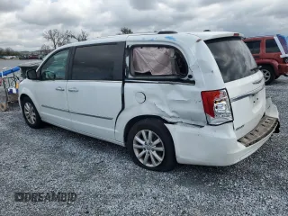 2016 Chrysler Town & Country Limited Platinum with VIN 2C4RC1GG8GR215732, listed as a Copart auction lot 46291215 with 118,192 mi miles and Salvage Title. Bid and sale history available at carsss.com. Image 2.